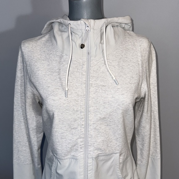 Lululemon Voyage Hoodie - Picture 4 of 16
